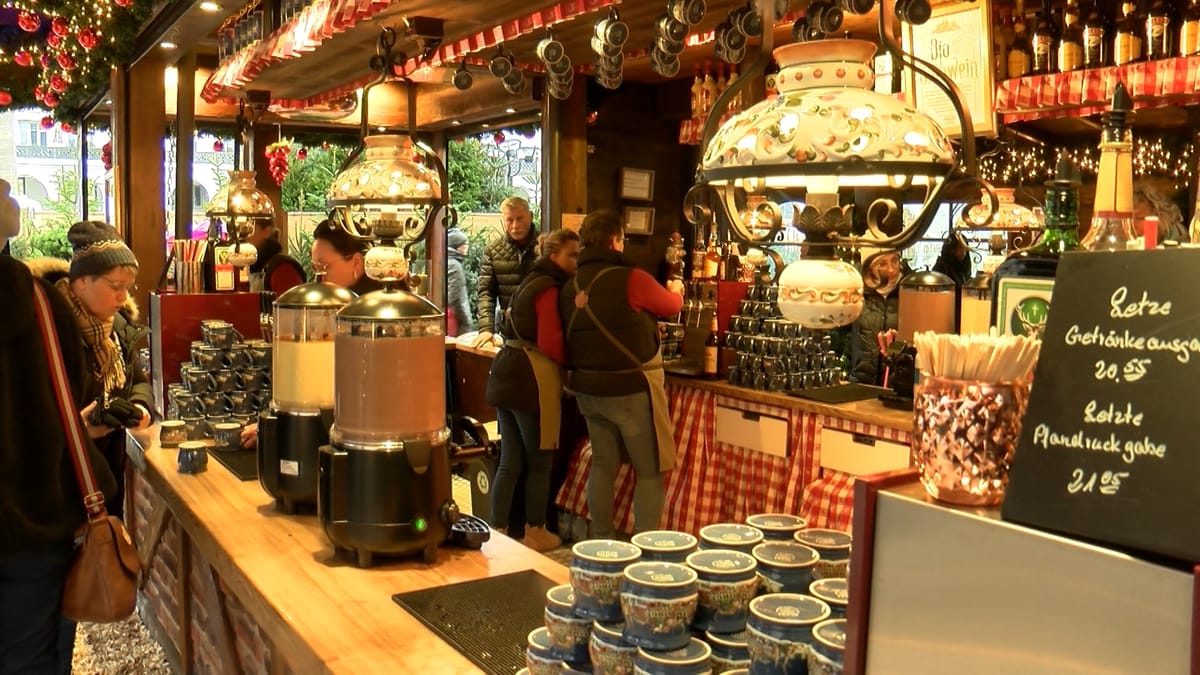 Nach Rassismusdebatte: Roncalli-Weihnachtsmarkt nennt Heißgetränk Lumumba um